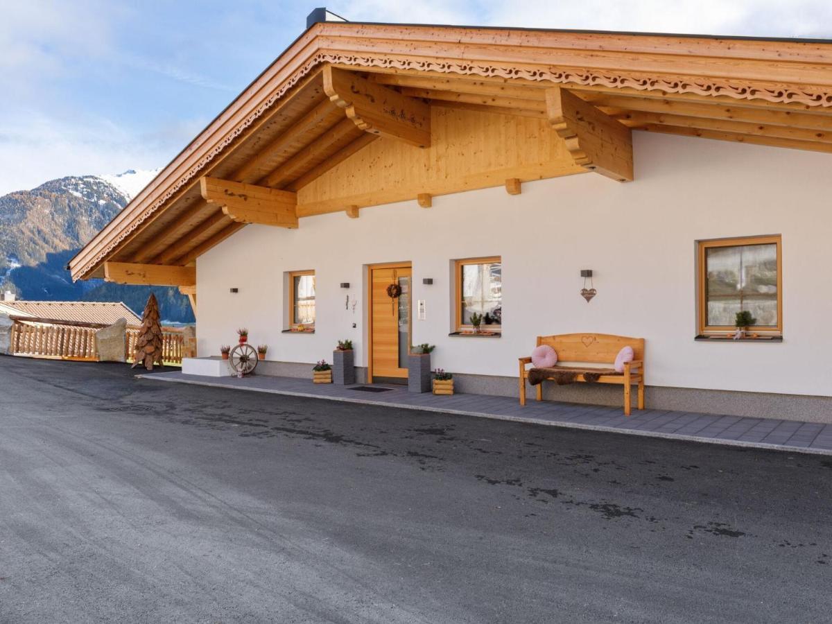 Apartment In Zillertal Arena Ski Area With Sauna Wald im Pinzgau Luaran gambar